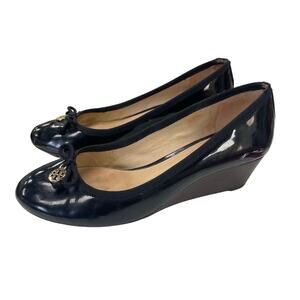 Tory Burch Patent Leather Bow Accent Wedge Heels Black Womens 6 AS IS FLAWED